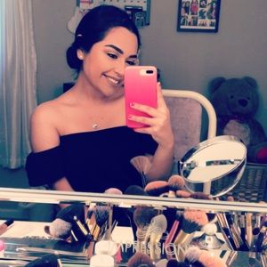 Meet your Posher, Emily